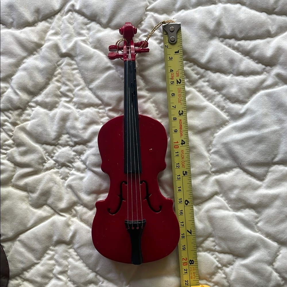 Red String Instrument Decor Set - Picture 4 of 6